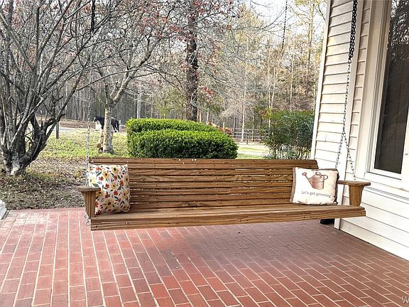 4th image of 3131 Faust Ave