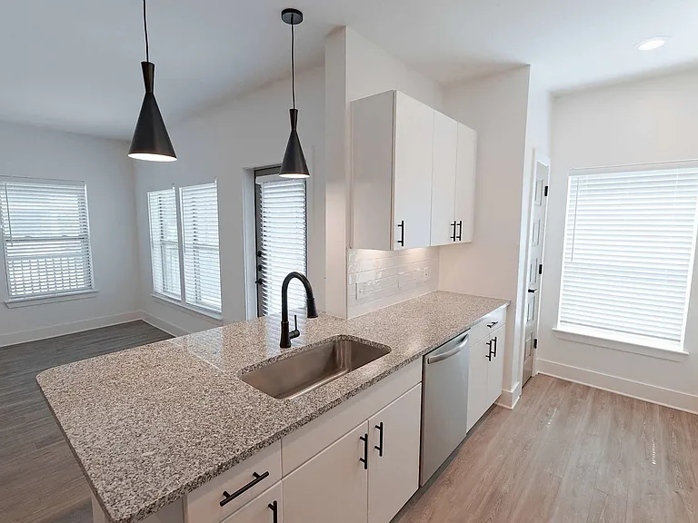 The Parian Luxury Apartments — Photo 116