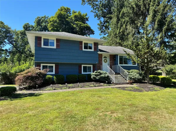 20 Mark Lane, New City, NY 10956