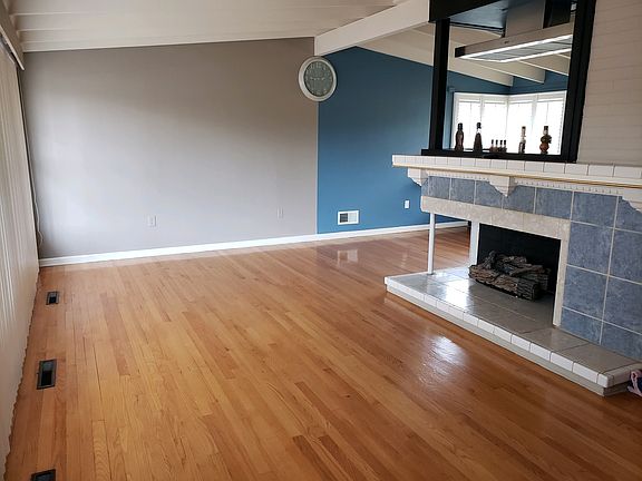 3rd image of 4131 Belford St SW