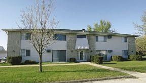 2nd image of 3424 Hemlock Pl NE APT 7