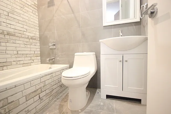 Rented by Nooklyn NYC LLC | media 29