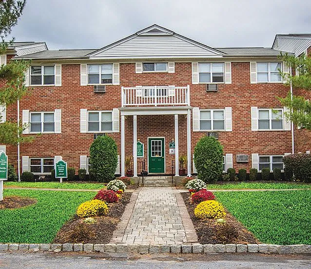New Paltz Gardens Apartments — Photo 10