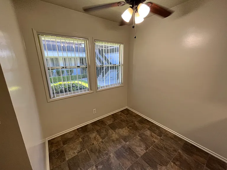 652 Veteran Ave — Photo 89