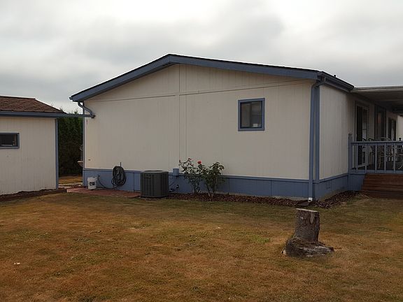3rd image of 2409 Kingfisher Ln