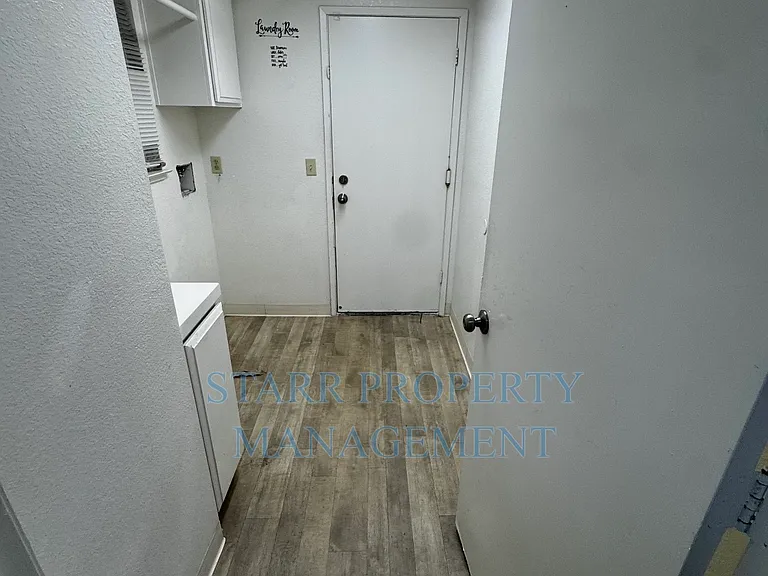9421 Soaring Oaks Dr — Photo 14