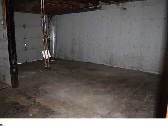 3rd image of 1421 Forrester Ave