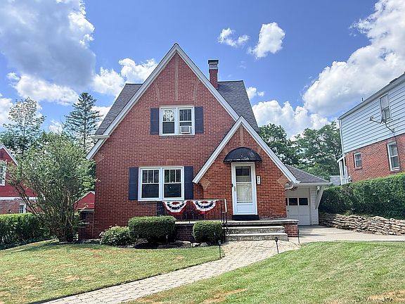 3rd image of 21 Vista Cir