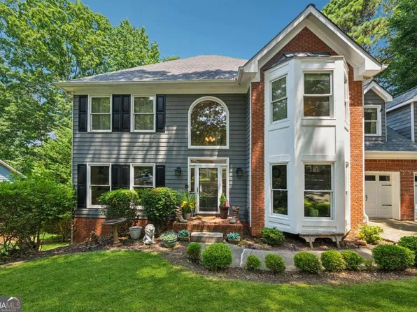 1518 Maplewood Ct, Woodstock, GA 30189
