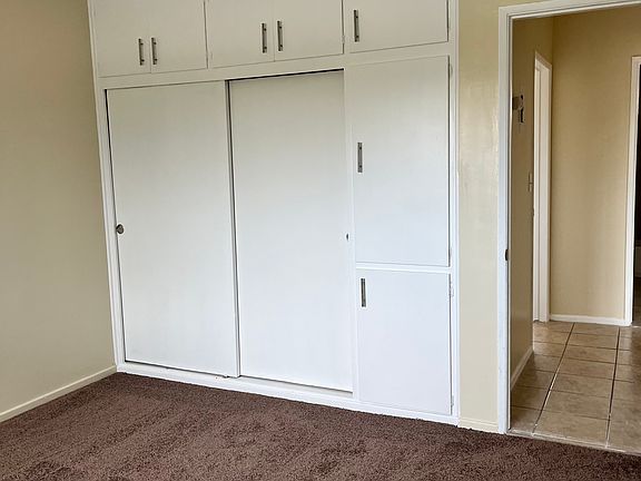 4th image of 3575 Beechwood Ave APT E