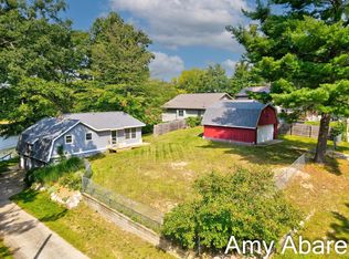 8165 S Island View Dr, Newaygo, MI 49337