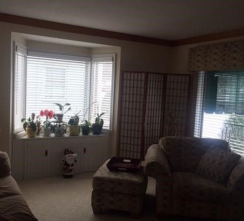 5th image of 725 Central Parkway Ave SE