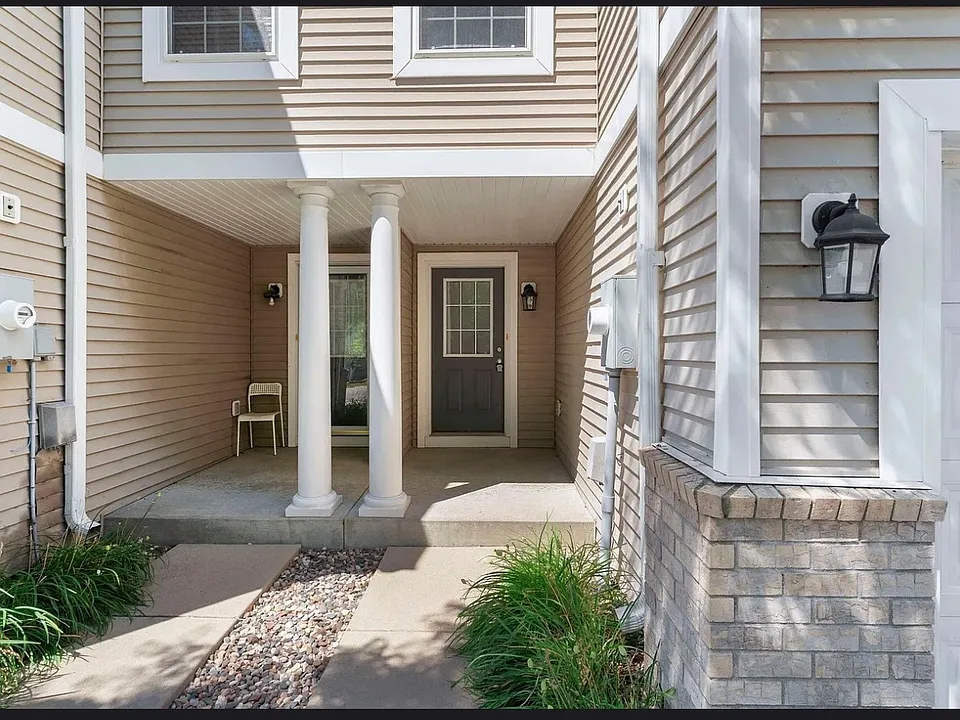 Timber Crest Dr SE