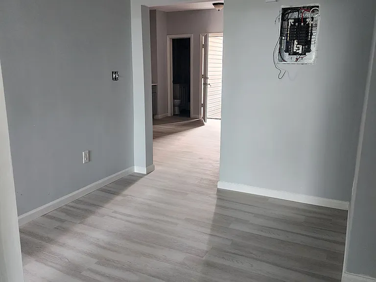 33 Saint Josephs Ave #2 — Photo 7