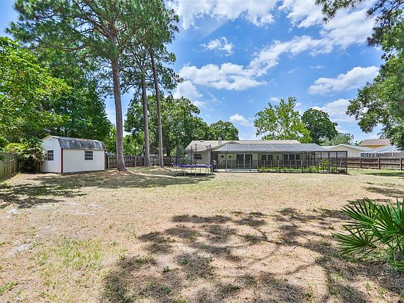 3rd image of 7312 Sunshine Cir
