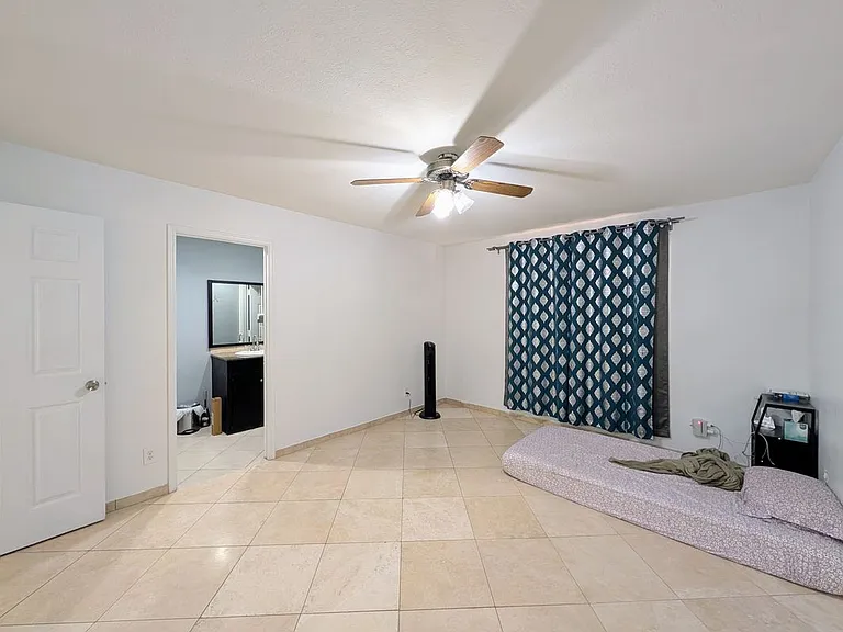 3848 W North Ln — Photo 35