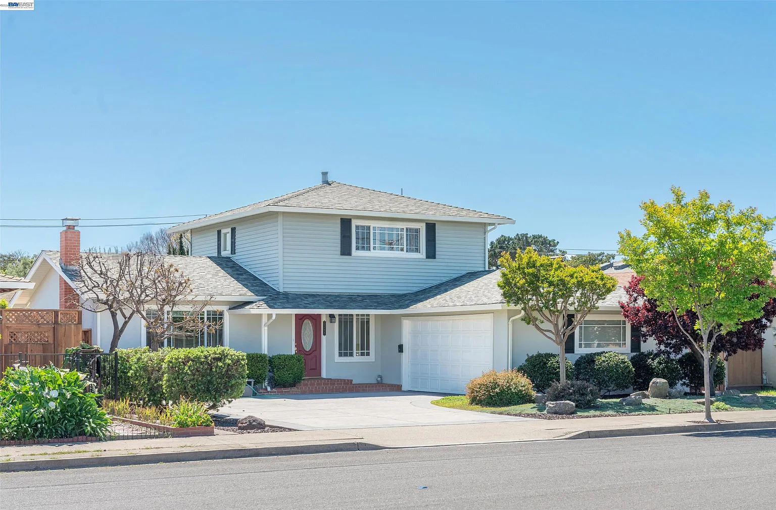 2364 Driftwood Way photo 1