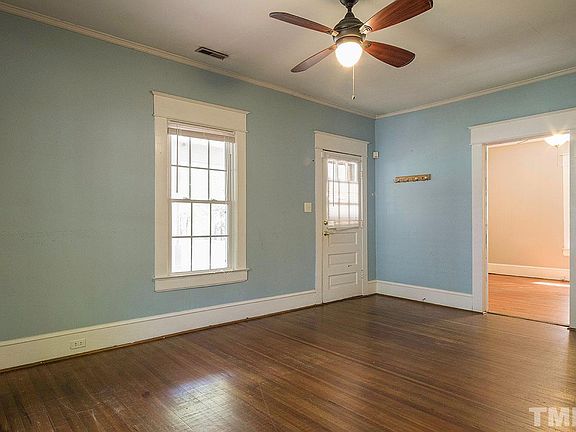5th image of 921 Iredell St