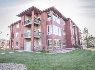 4011 Fairway Hills Dr, Rapid City, SD 57702