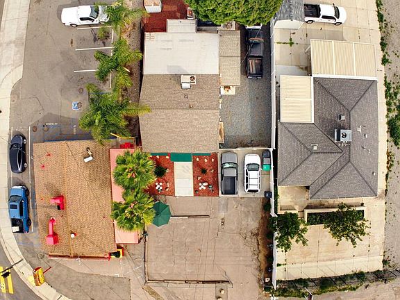 4th image of 19586 Temescal Canyon Rd