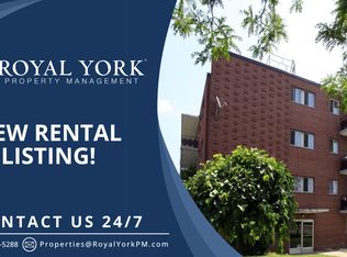 1169 Birchmount Rd #202, Toronto, ON M1P 2B7
