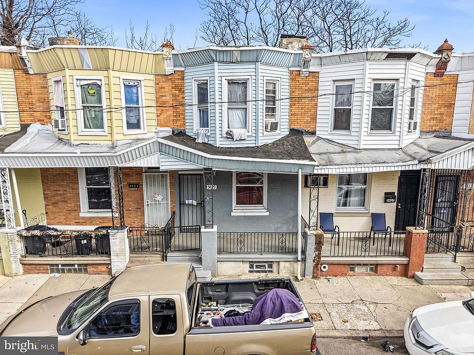 1st image of 3429 Crystal St