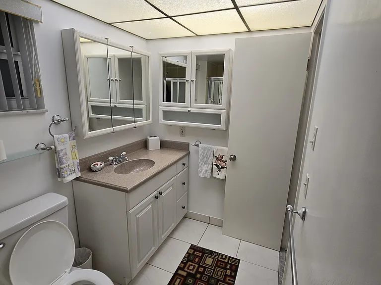 609 NE 14th Ave #404 — Photo 26