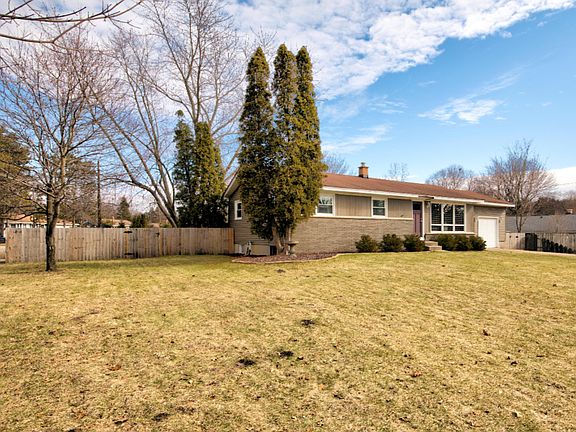 3rd image of 3370 N 146th Ave