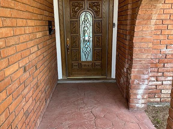 3rd image of 6301 Stardust Dr
