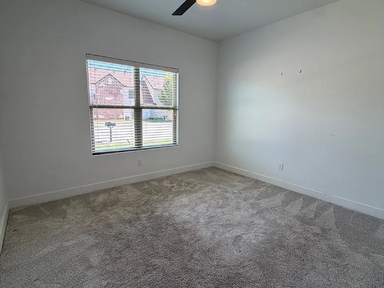 6303 73rd St #B — Photo 6
