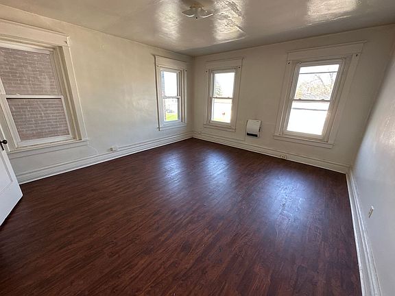 5th image of 1018-1024 S Hall St #1018-C