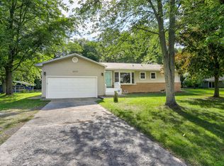 5579 Johnson Rd, Coloma, MI 49038