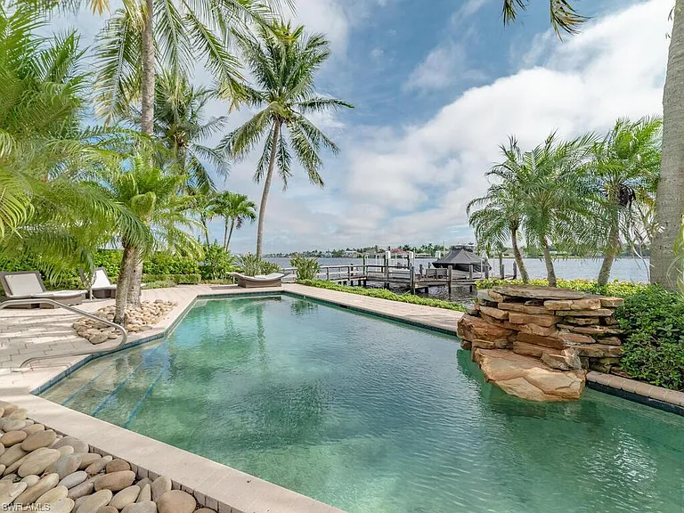 883 Galleon Dr — Photo 41
