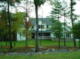 231 Sleepy Hollow Dr, Milford, PA 18337
