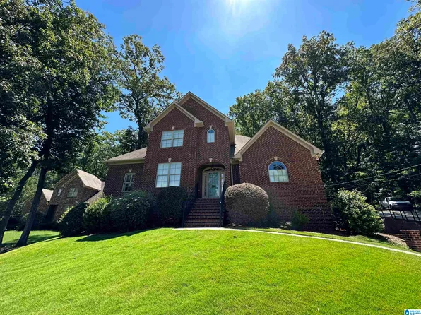 682 Dogwood Cir, Birmingham, AL 35244