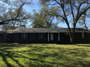 211 Abbie Ln #211, Glennville, GA 30427