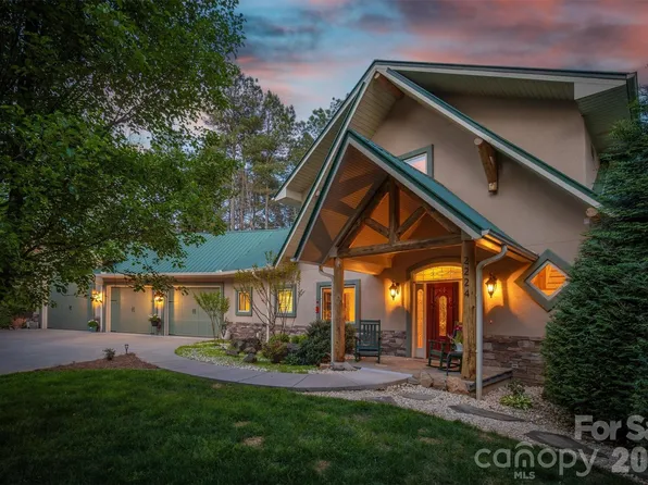 2224 W Paradise Harbor Dr, Connelly Springs, NC 28612