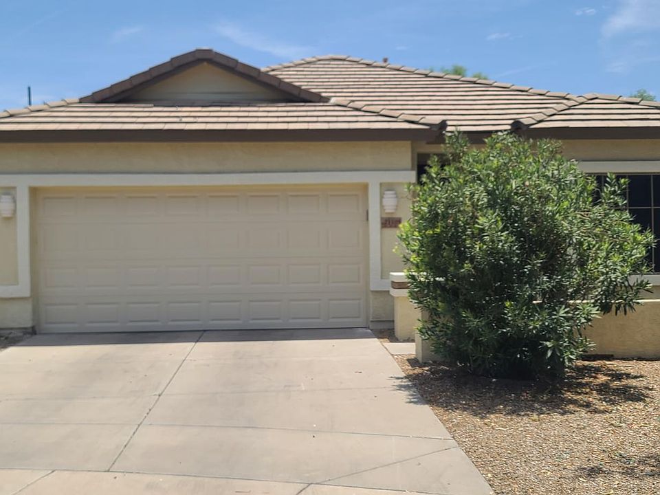 1st image of 21105 E Desert Hills Cir