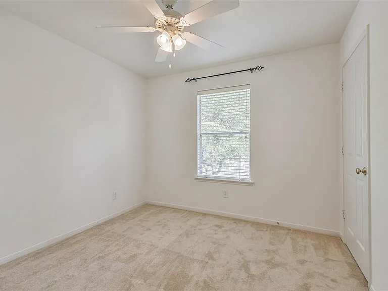 2 Willow Point Pl — Photo 29