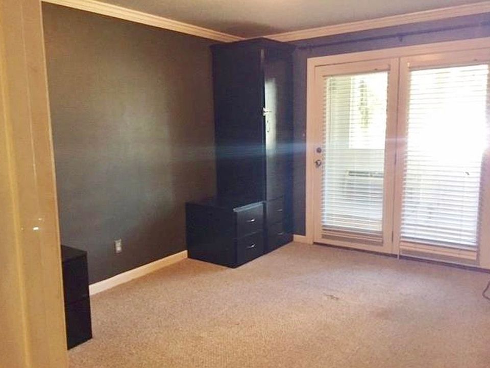 1st image of 1901 18th Ave S APT 101