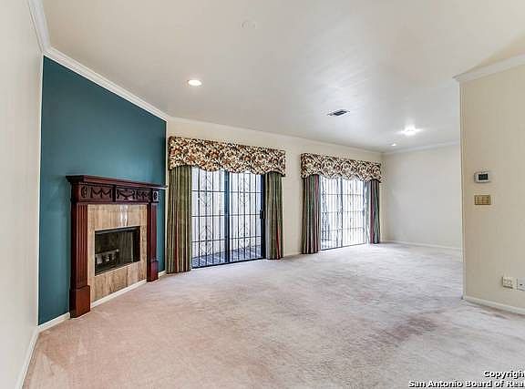 5th image of 317 Cleveland Ct #0