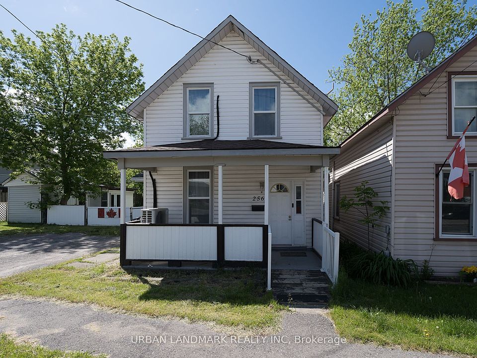 1st image of 256 Dundas St