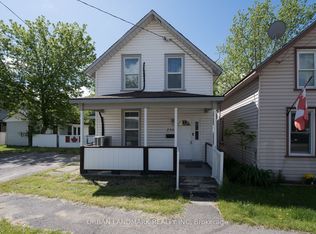 256 Dundas St, Deseronto, ON K0K1X0