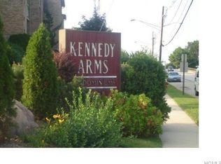 704 Kennedy Dr, Spring Valley, NY 10977