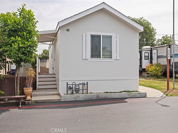 2nd image of 7650 Balboa Blvd Spc 43
