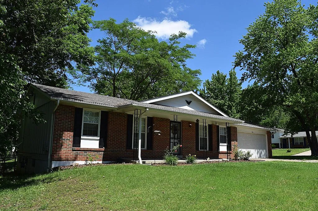 7 Oak Hill Ln photo 1