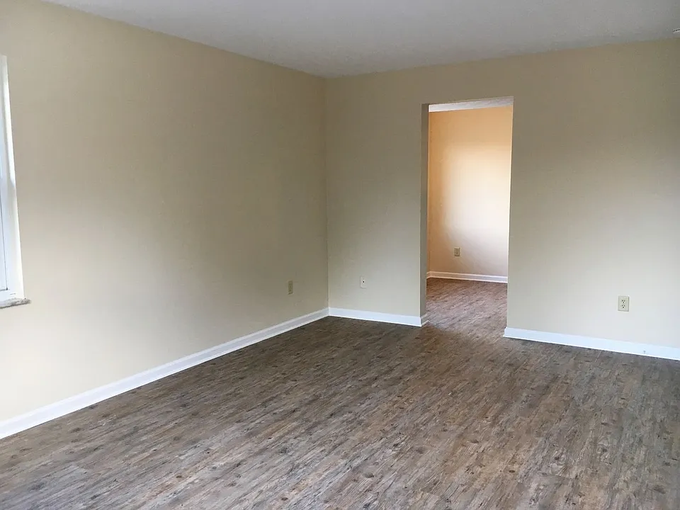 3314-3318 N High St