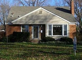 26694 Humber St, Huntington Woods, MI 48070