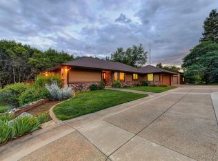 2740 Carlson Dr, Shingle Springs, CA 95682