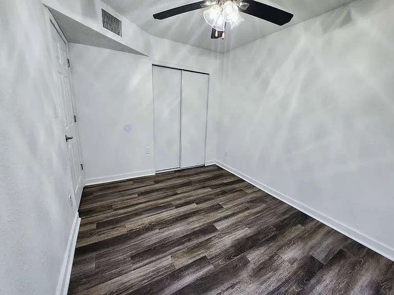 1309 W Taylor St — Photo 8